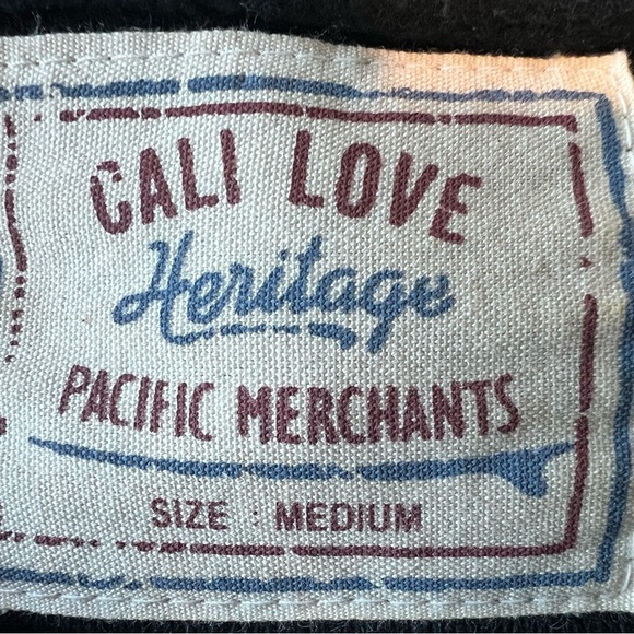 CALI LOVE ❤️ 🐻 Pullover - Picture 2 of 2